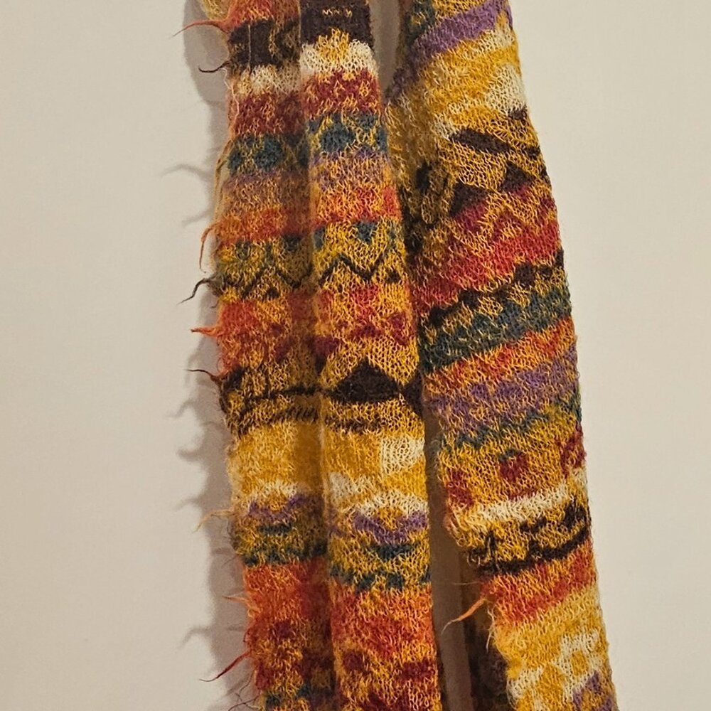 Colorful Butapana Scarf - Picture 2 of 3